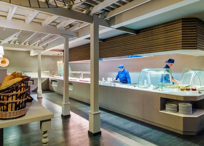 Boutique H10 White - Adults Only Hotel