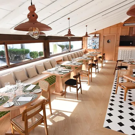 Boutique H10 White - Adults Only Hotel