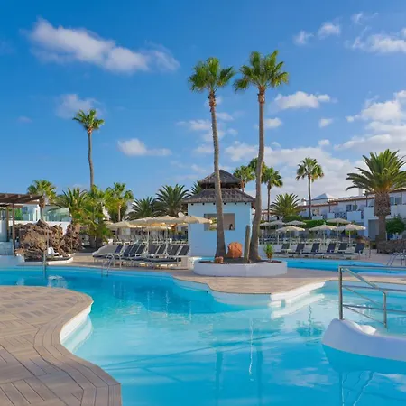 Boutique H10 White - Adults Only