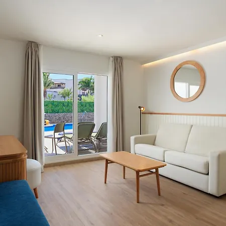 Boutique H10 White - Adults Only 4*