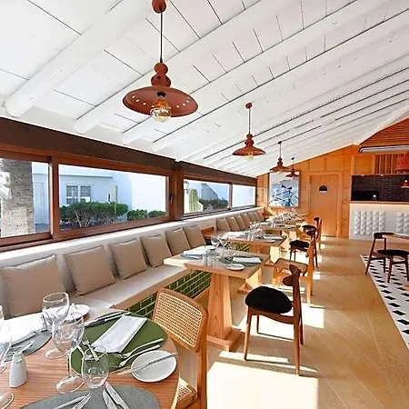 Boutique H10 White - Adults Only 4*