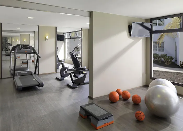 Boutique H10 White - Adults Only Hotell