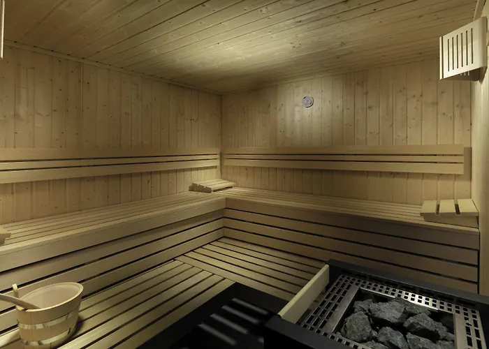 فندق أتش10 وايت سويتس البوتيكي - للبالغين فقط