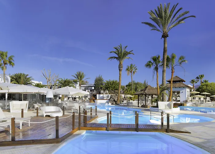 أتش10 وايت سويتس البوتيكي - للبالغين فقط