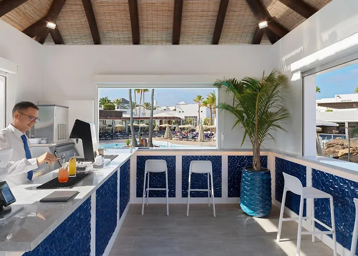 Boutique H10 White - Adults Only 4*